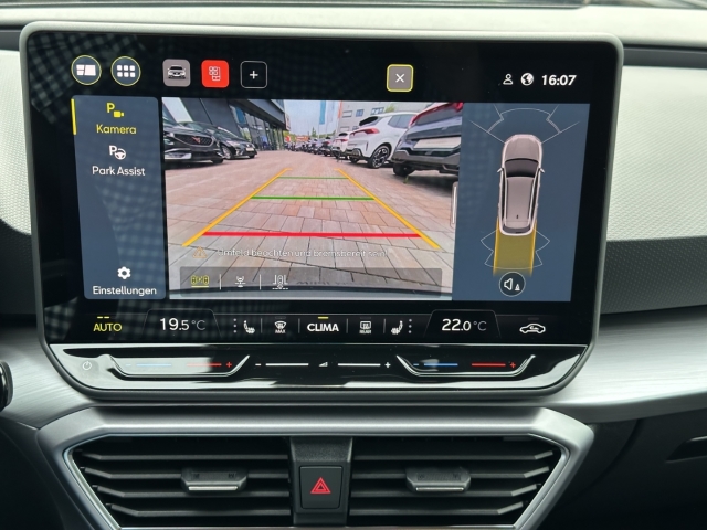 Leon SP FR 1.5 TSI*Navi*LED*RüKa*AHK*SHZ*ACC*