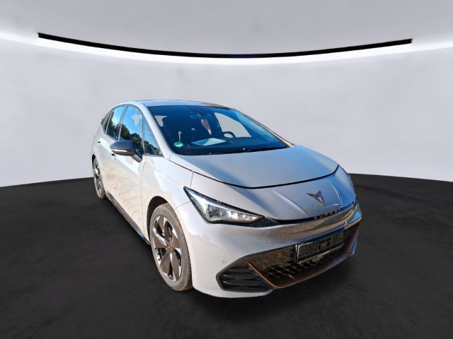 Born 62 kWh*Navi*LED*ACC*SHZ*RüKa*