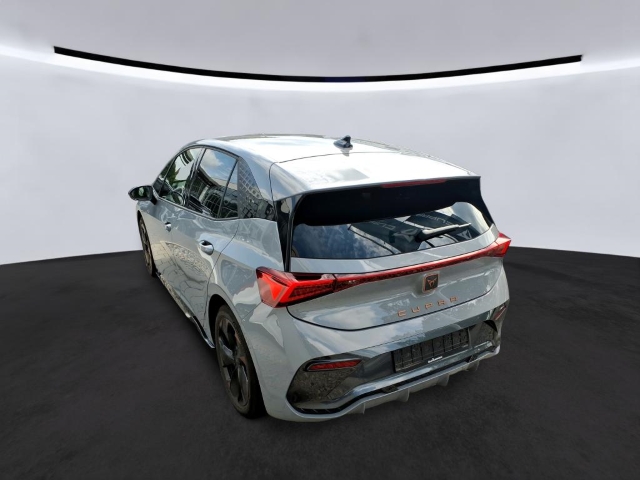 Born 62 kWh Dynamic*Navi*LED*ACC*RüKa*SHZ*