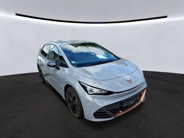 Born 62 kWh Dynamic*Navi*LED*ACC*RüKa*SHZ*