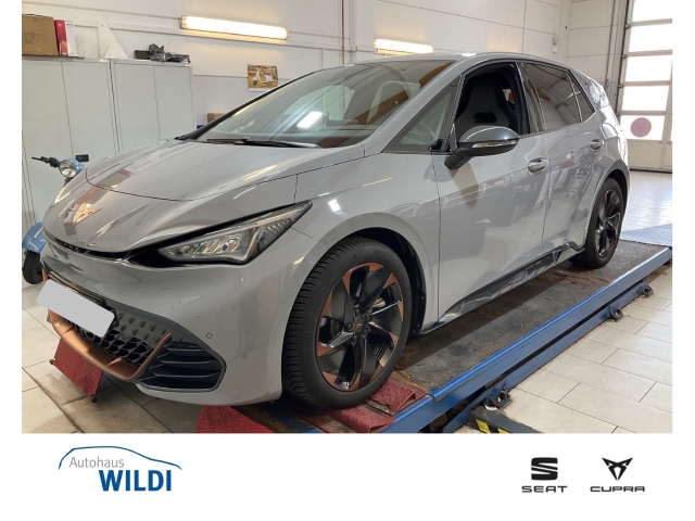 Born 63 kWh 170 kW*Dynamic*Navi*LED*RüKa*SHZ*ACC*