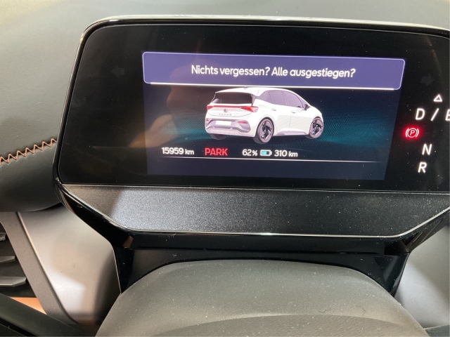 Born 63 kWh 170 kW*Dynamic*Navi*LED*RüKa*SHZ*ACC*
