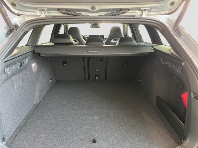 Passat Variant 1.5 TSI eHybrid R-Line*PANO*AHK*