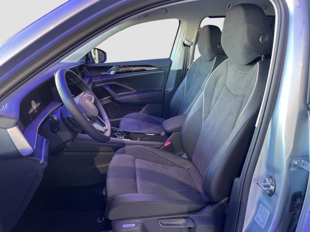 Tayron Elegance 1.5 eTSI DSG*AHK*Navi*360 Kamera*